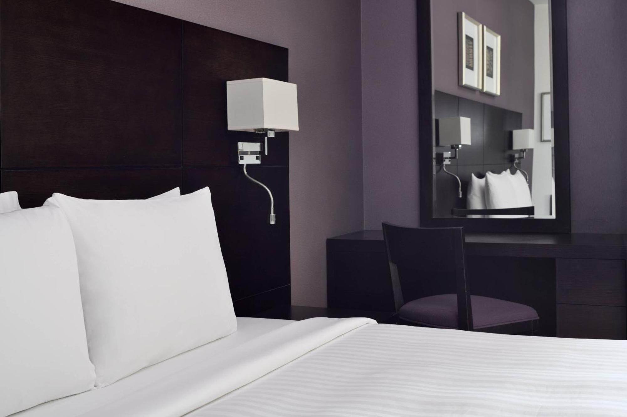 Courtyard By Marriott Riyadh Diplomatic Quarter Esterno foto