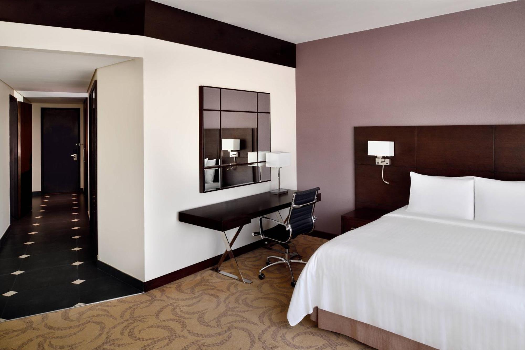 Courtyard By Marriott Riyadh Diplomatic Quarter Esterno foto