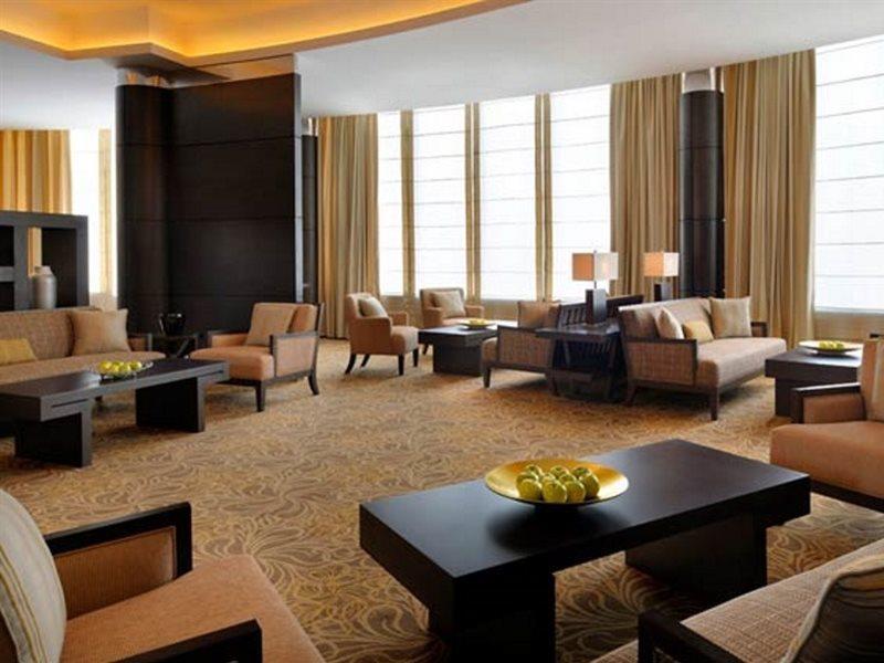 Courtyard By Marriott Riyadh Diplomatic Quarter Esterno foto